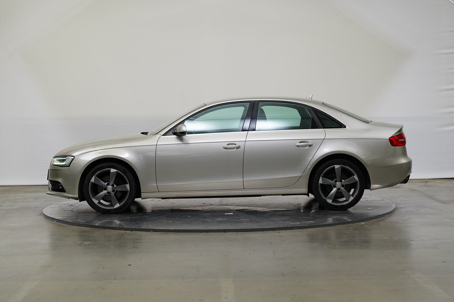 Audi A4 1.8 TFSI 125 kW Attraction