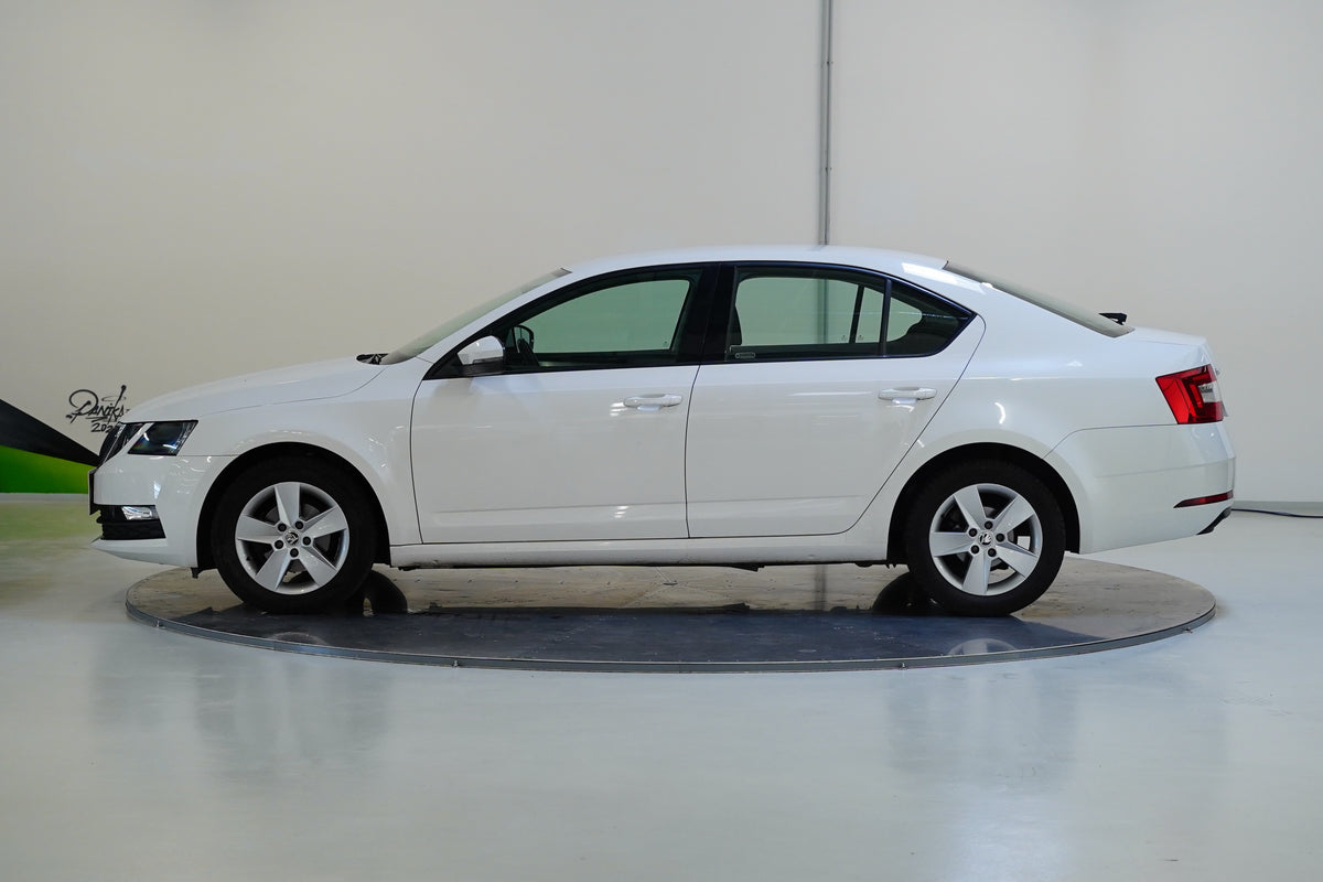 Škoda Octavia 1.6 TDi 85kW Ambition – foto 3