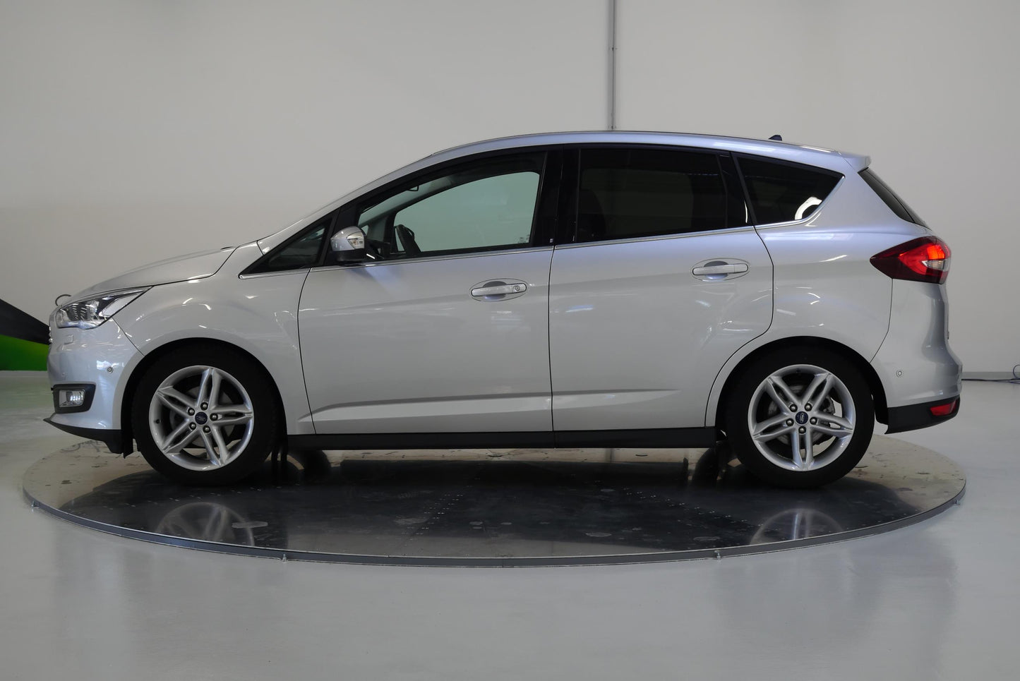 Ford C-MAX 1.0 EcoBoost 92 kW Titanium