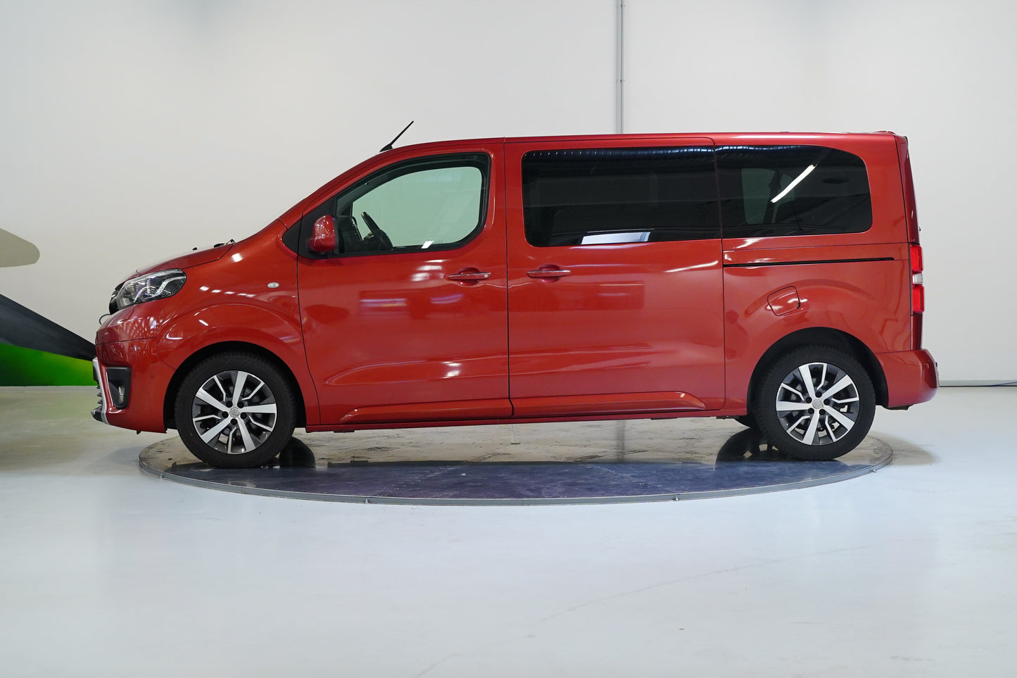 Toyota Proace 2.0 D-4D 110 kW L1 Family