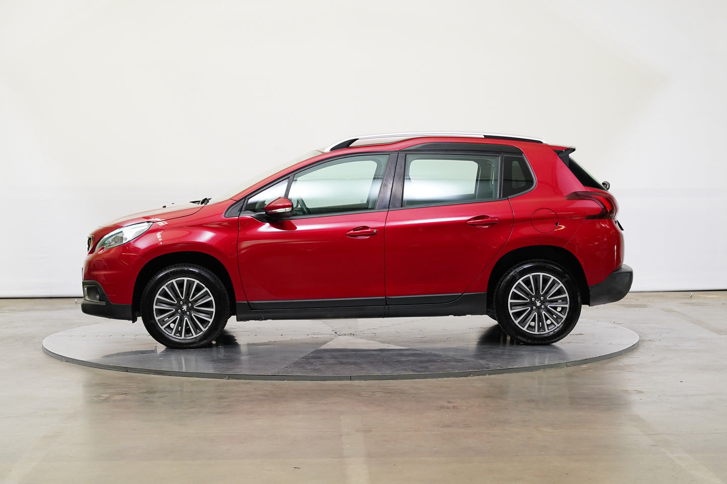 Peugeot 2008 1.2 PureTech 61 kW