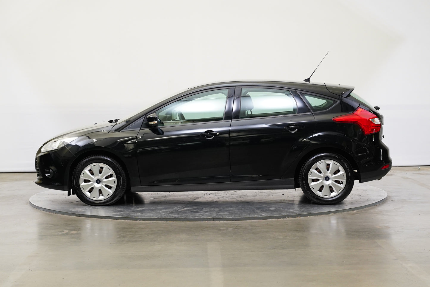 Ford Focus 1.6 Ti-VCT 77 kW