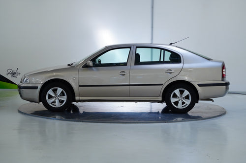 Škoda Octavia 1.6 MPI 75 kW Tour – foto 3