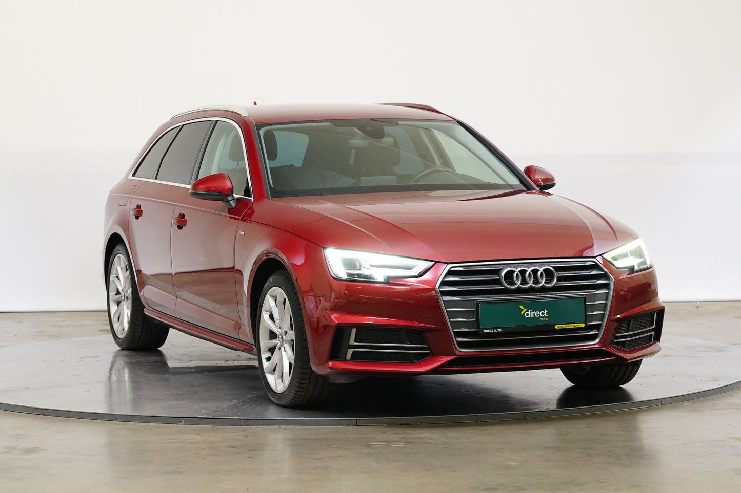 Audi A4 2.0 TDI 110 kW S tronic S line