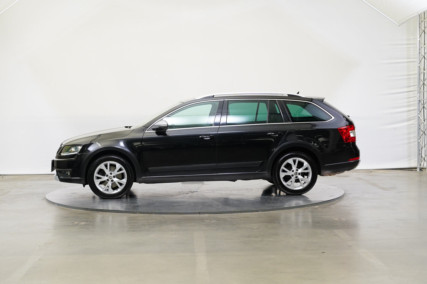 Škoda Octavia 2.0 TDI 135 kW 4x4 Scout