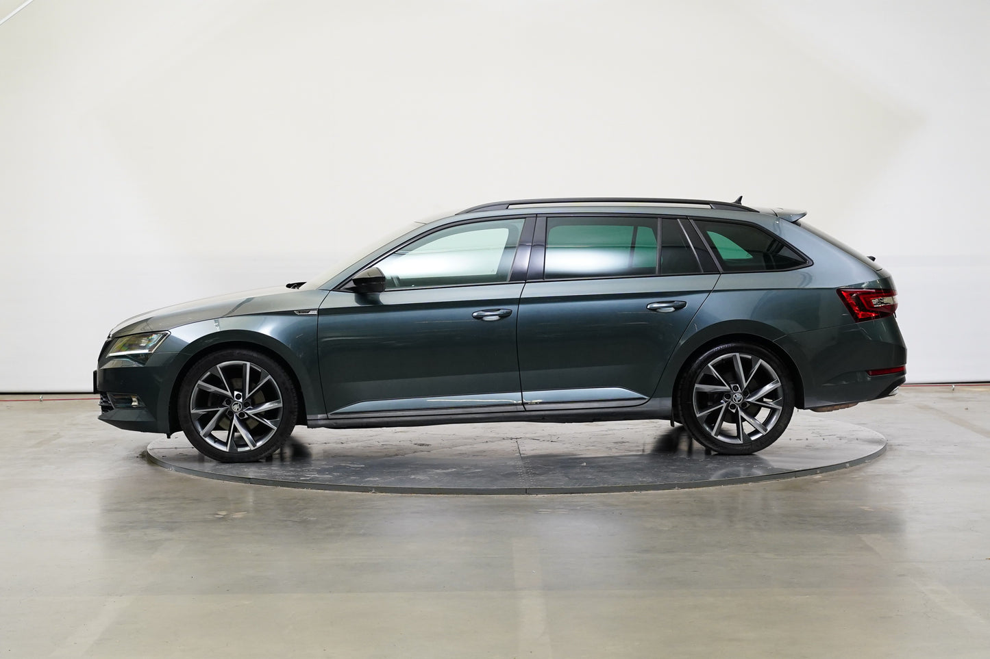 Škoda Superb 2.0 TDI 140 kW SportLine