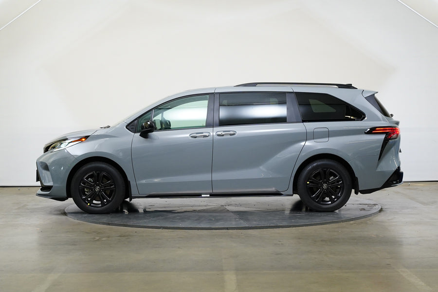 Toyota Sienna 2.5 HEV 180 kW CVT AWD XSE – foto 3