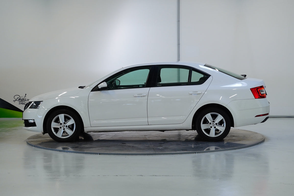 Škoda Octavia 1.6 TDI 85 kW Ambition Plus – foto 3