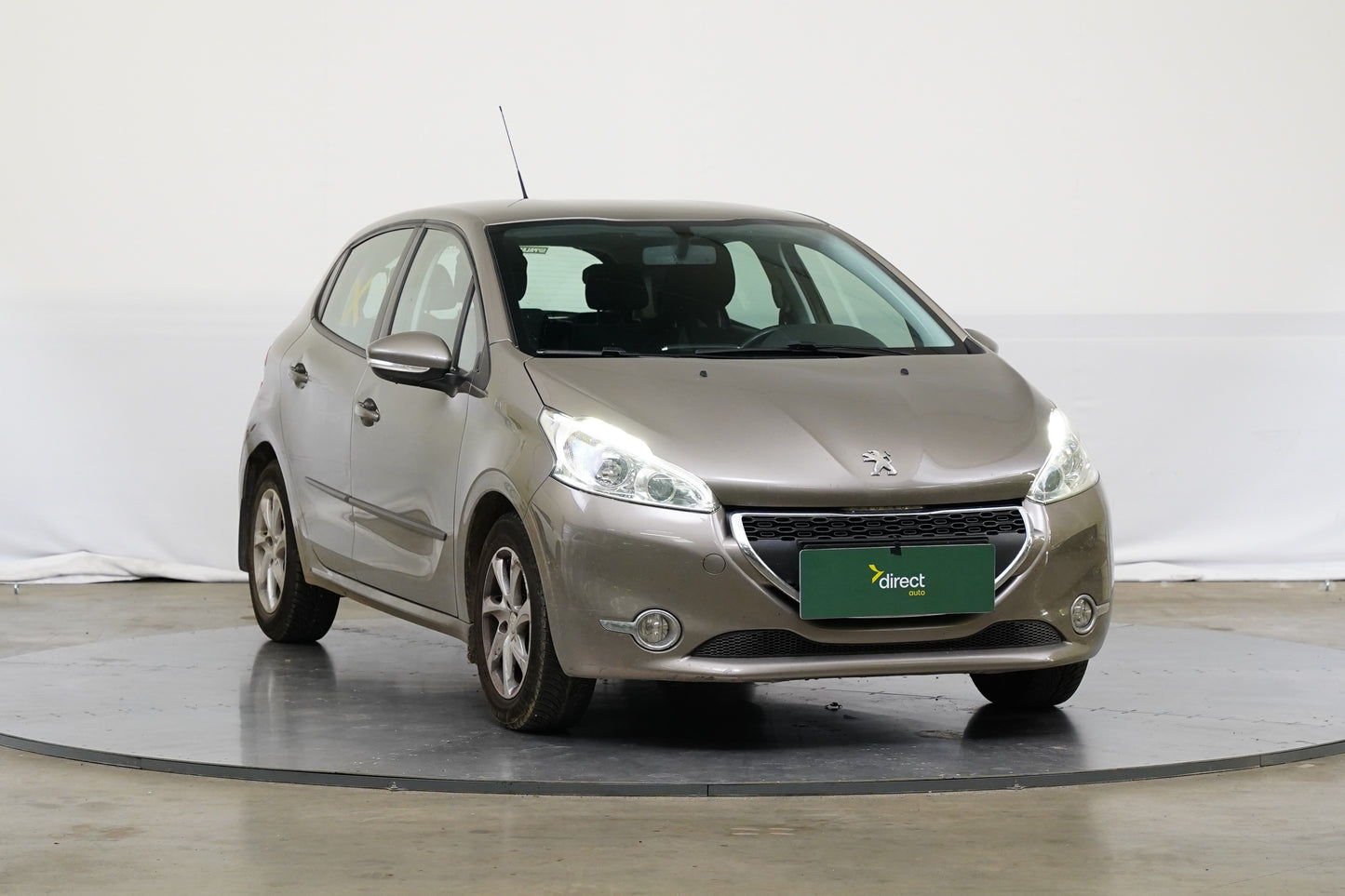 Peugeot 208 1.2i 60 kW