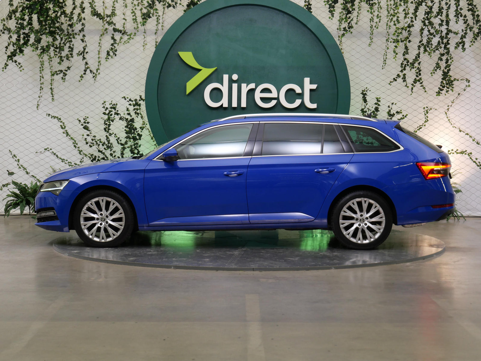 Škoda Superb 2.0 TDI 147 kW DSG 4x4 Style+ – foto 3