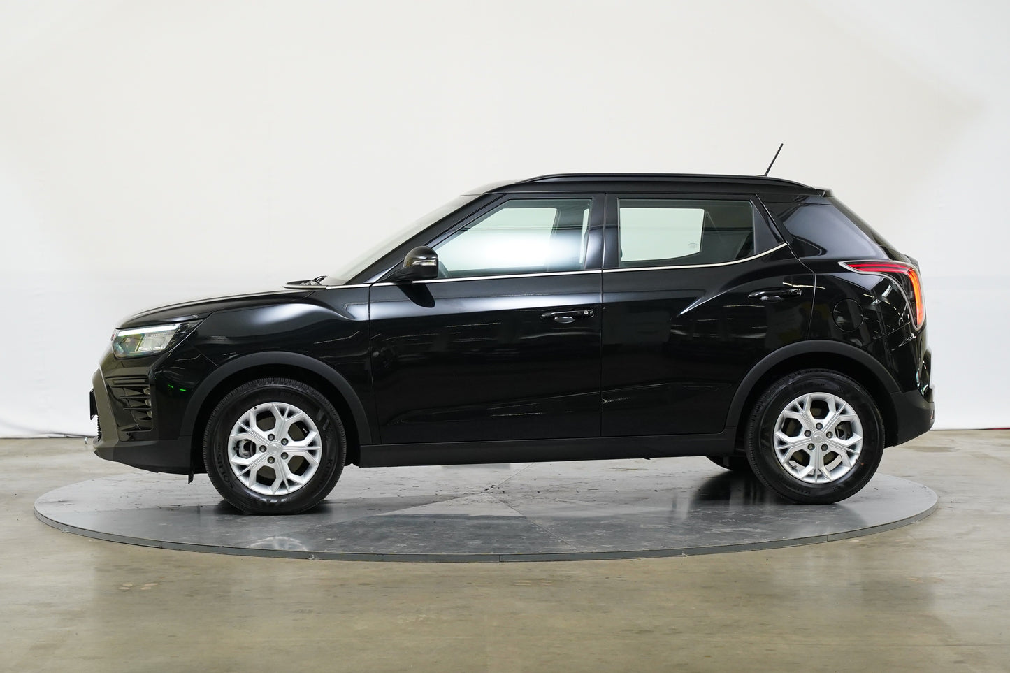 Ssang Yong Tivoli 1.5 T-GDI 120 kW Style