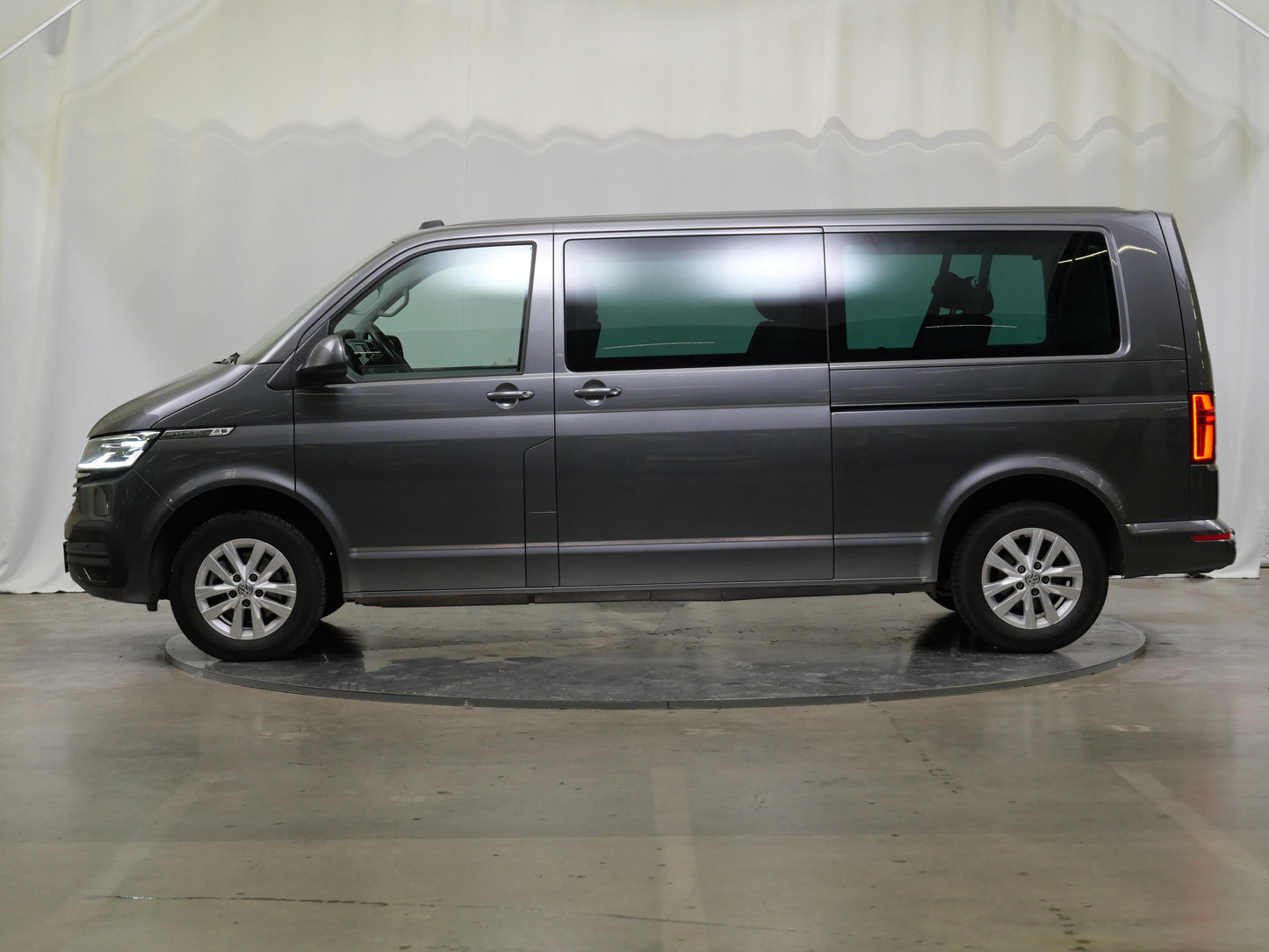 Volkswagen Caravelle 2.0 TDI 110 kW DSG Long