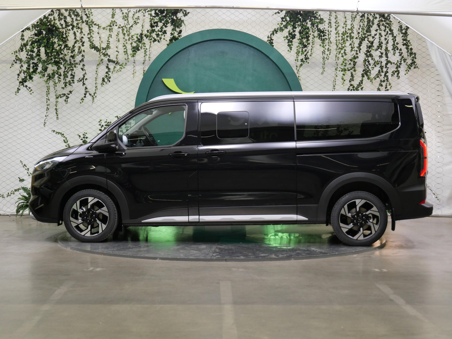 Ford Tourneo Custom 2.0 EcoBlue 125 kW AWD L2