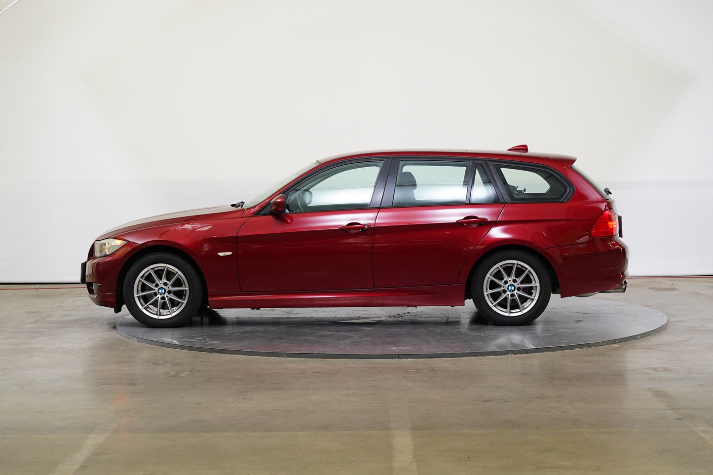 BMW Řada 3 i 125 kW Steptronic