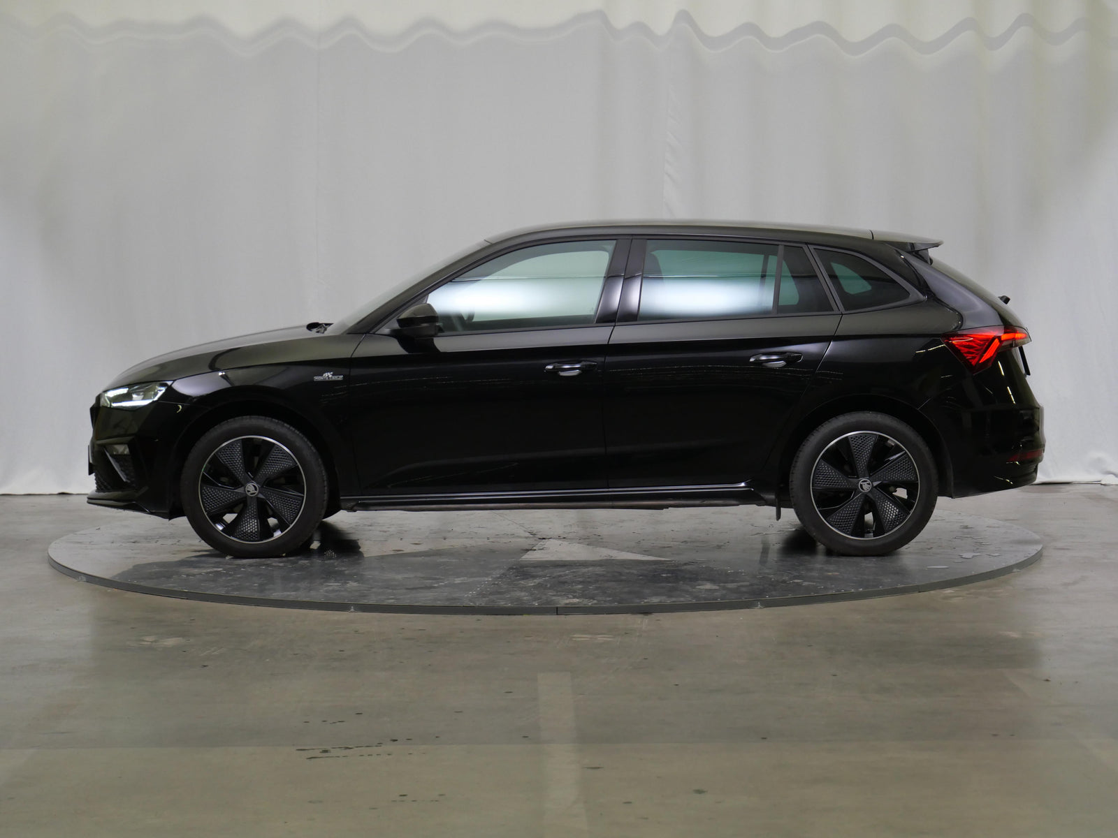 Škoda Scala 1.0 TSI 85 kW DSG Monte Carlo – foto 3