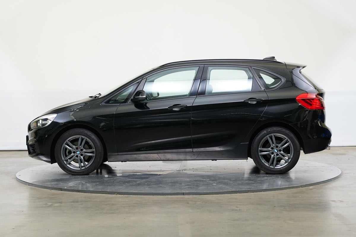BMW Řada 2 216d 85 kW Advantage – foto 3