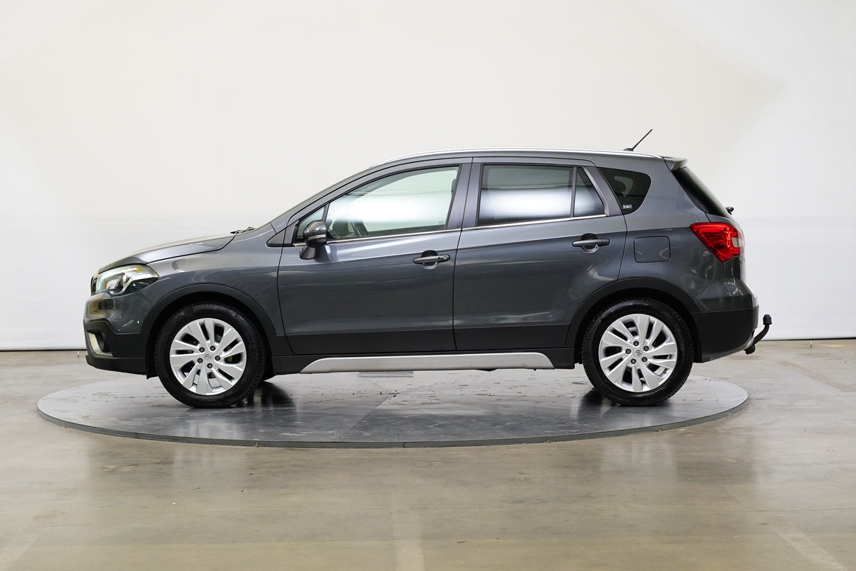 Suzuki SX4 S-Cross Suzuki SX4 S-cross