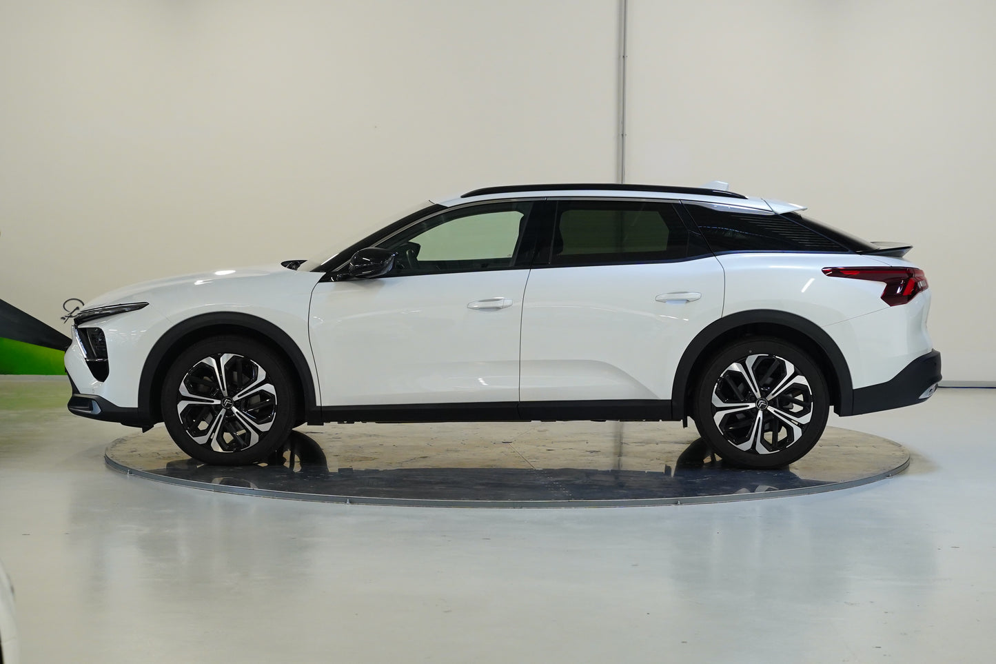 Citroën C5 X 1.6 PT 133 kW Shine Pack