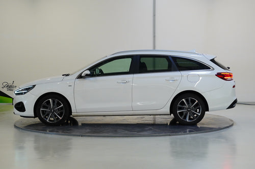 Hyundai i30 1.5 T-GDI 118 kW – foto 3