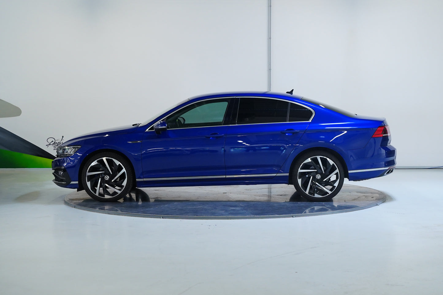 Volkswagen Passat 2.0TDi 140kW R-LINE