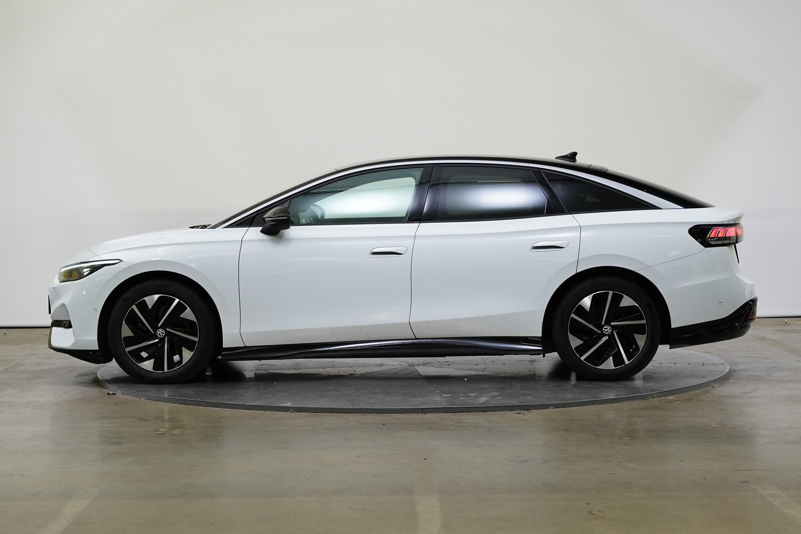Volkswagen ID.7 210 kW 77 kWh Pro People – foto 3