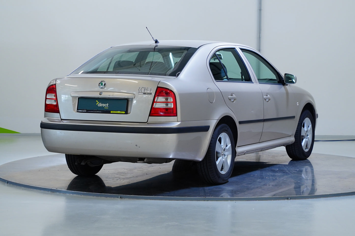 Škoda Octavia 1.6 MPI 75 kW Tour