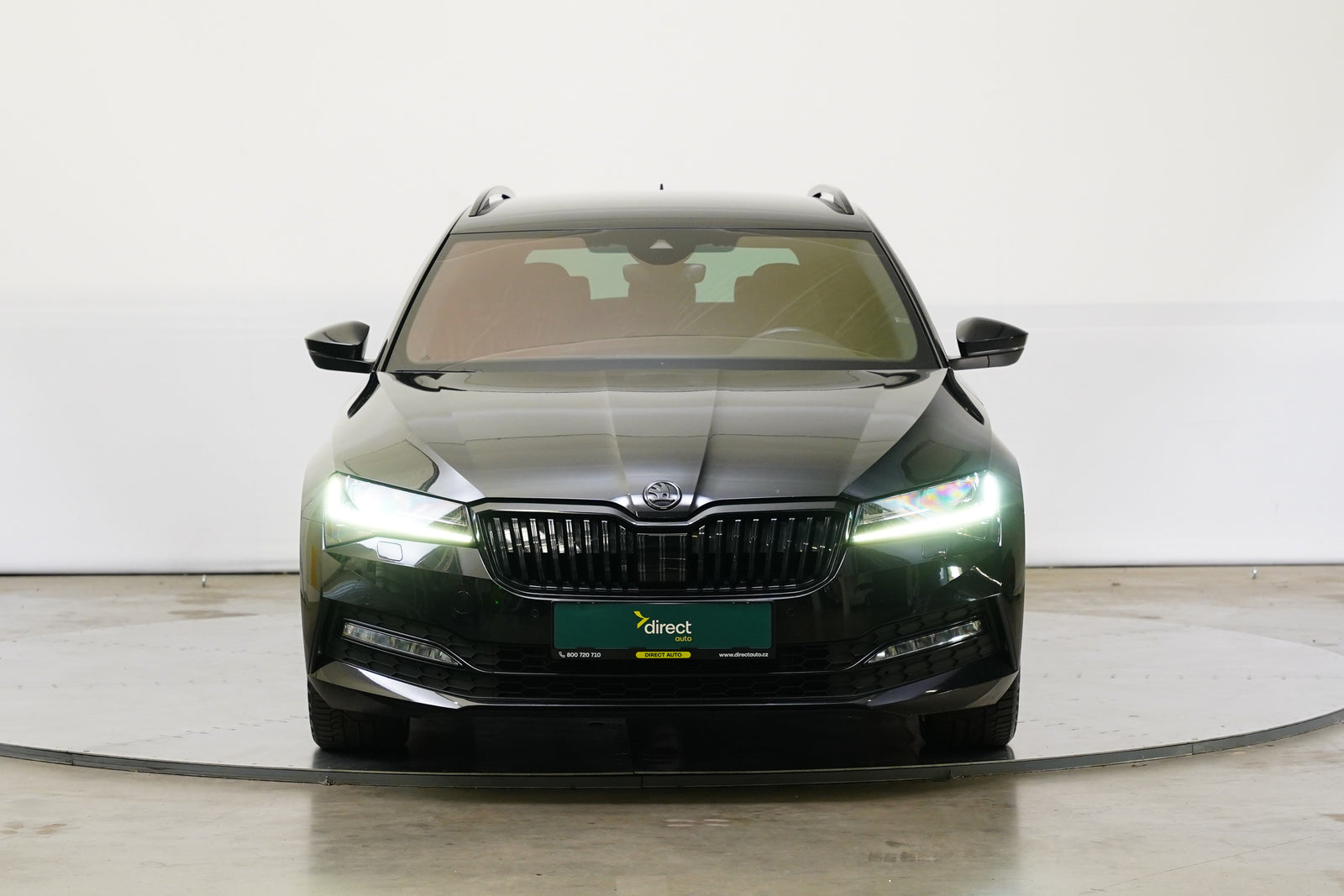 Škoda Superb SportLine 2.0 TSI 140 kW DSG – foto 4