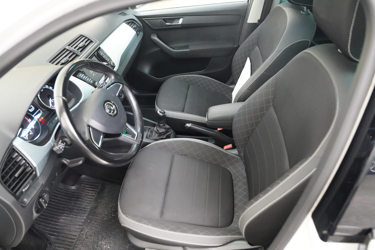 Škoda Fabia 1.0 MPI 55 kW Ambition Plus