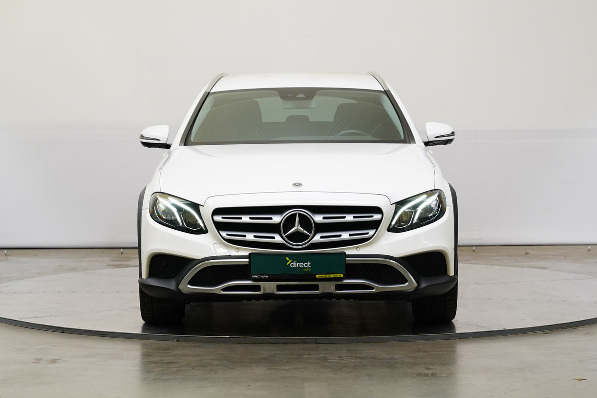 Mercedes-Benz Třídy E 220d 143 kW 4Matic All-Terrain – foto 4