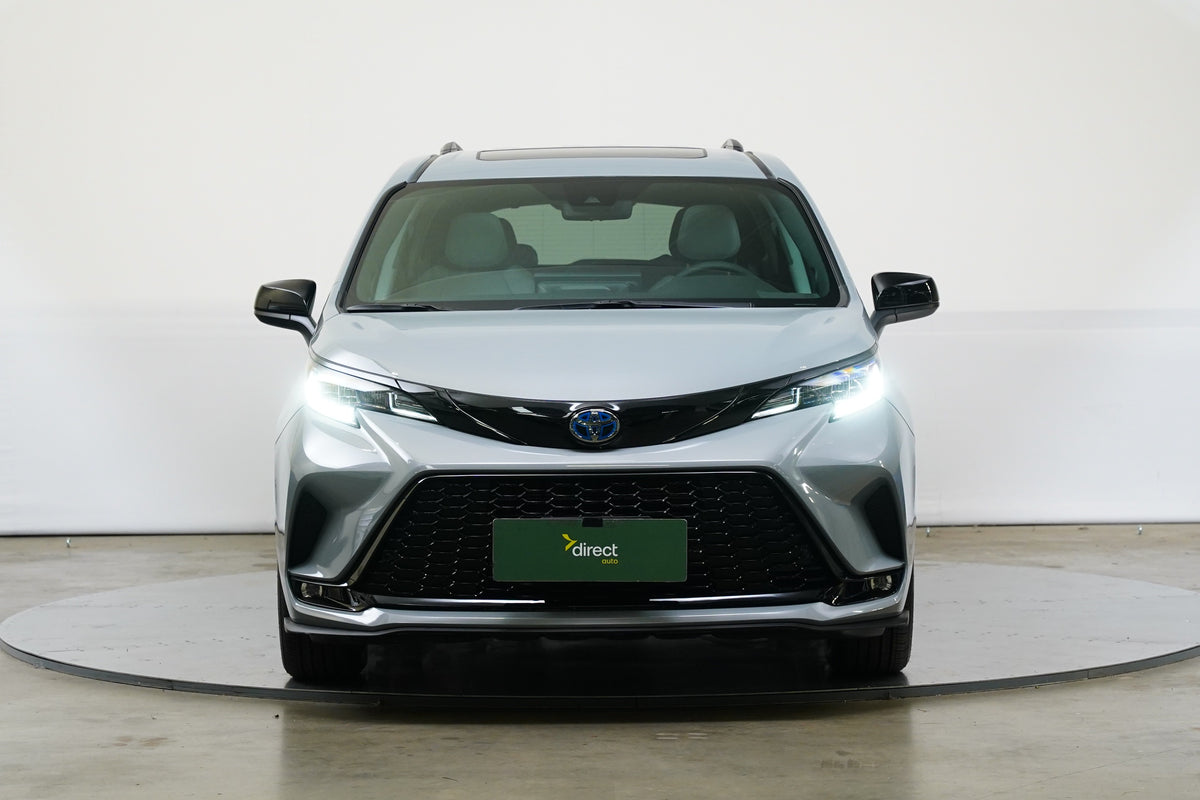 Toyota Sienna 2.5 HEV 180 kW CVT AWD XSE