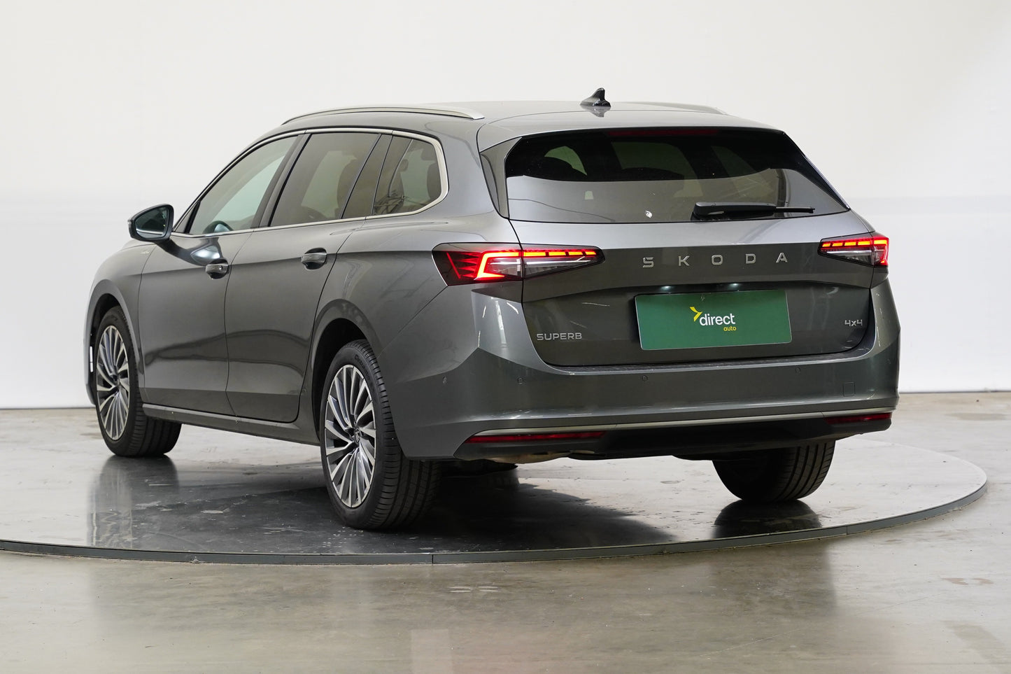 Škoda Superb 2.0 TDI 142 kW DSG 4x4 L&K