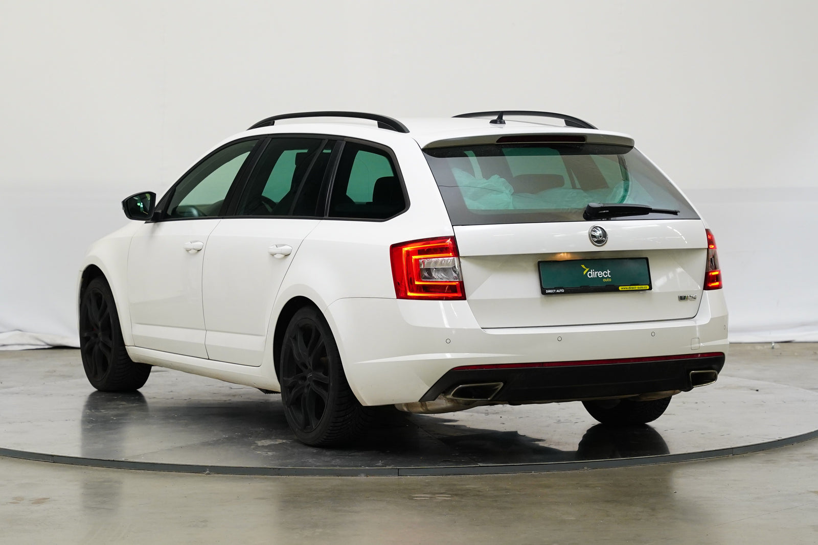 Škoda Octavia 2.0 TSI 162 kW RS – foto 4