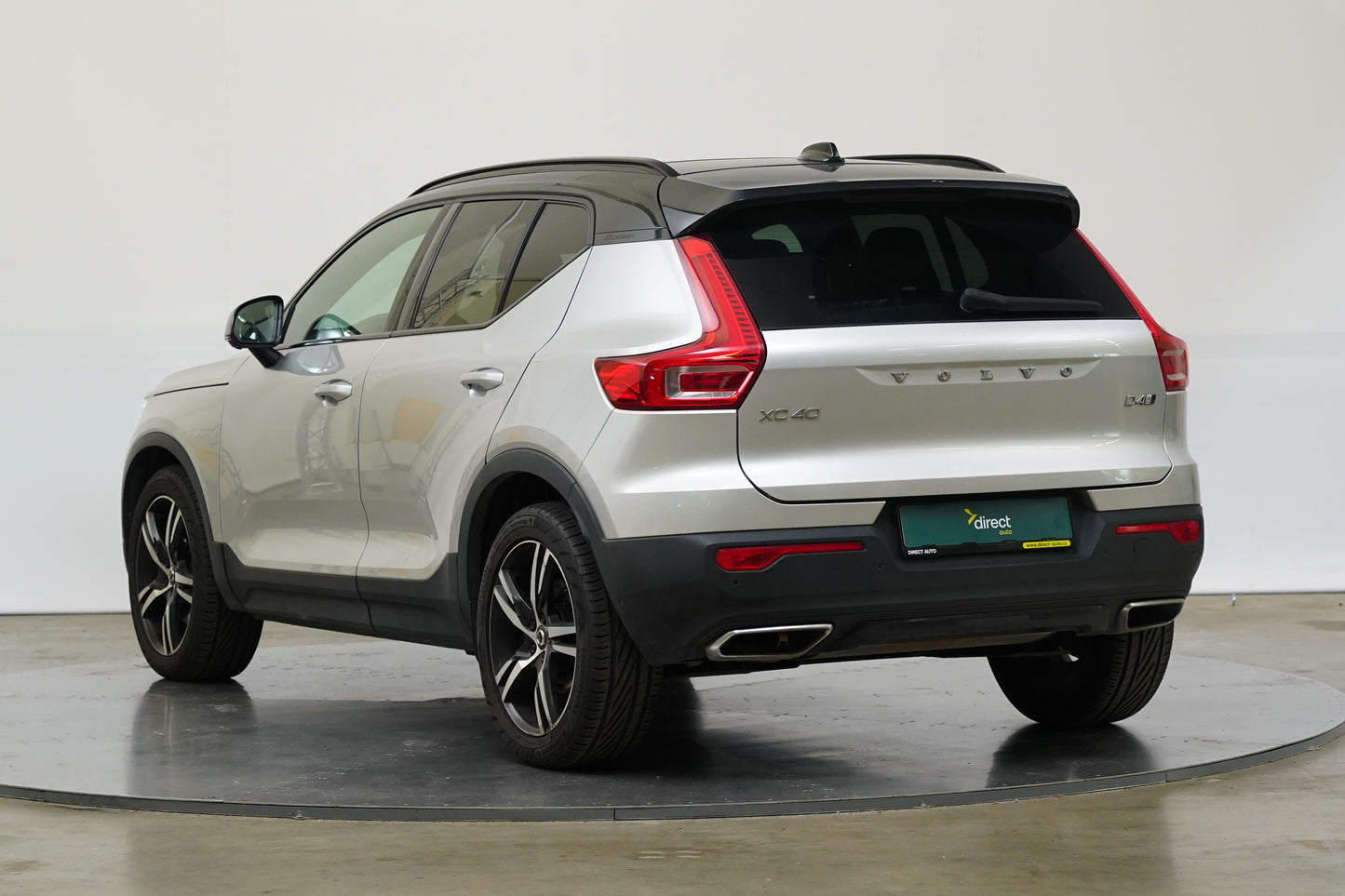 Volvo XC40 2.0 D4 140 kW AWD R-Design