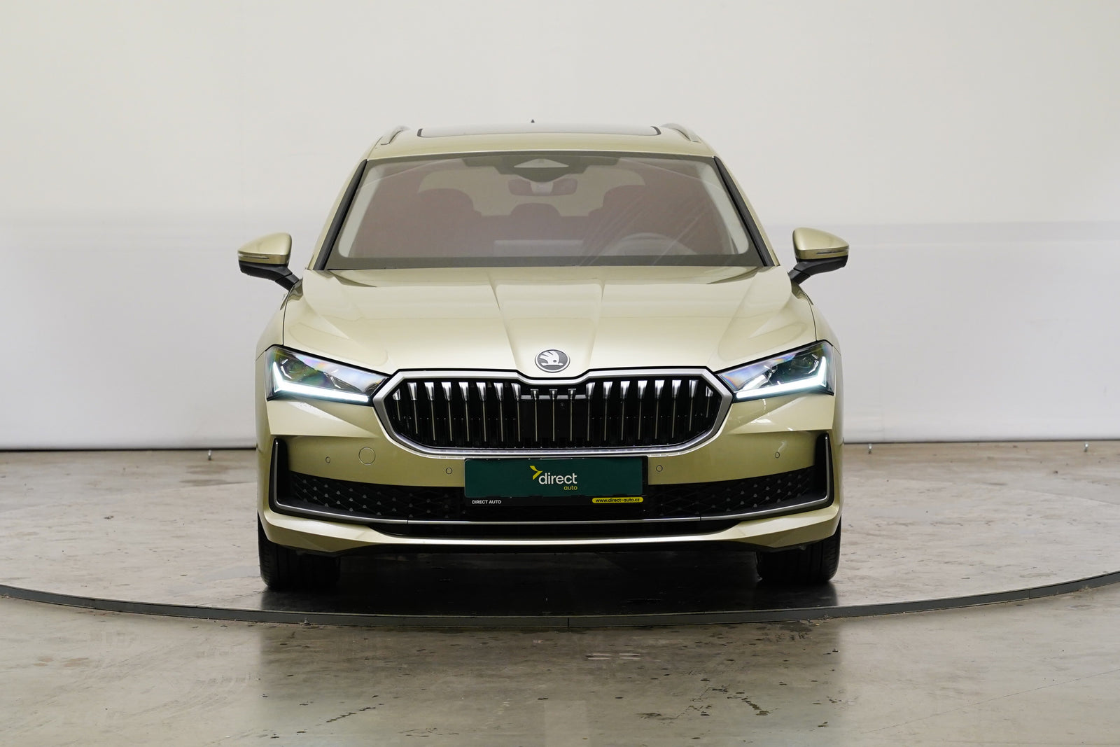 Škoda Superb 2.0 TDI 142 kW DSG 4x4 L&K – foto 4