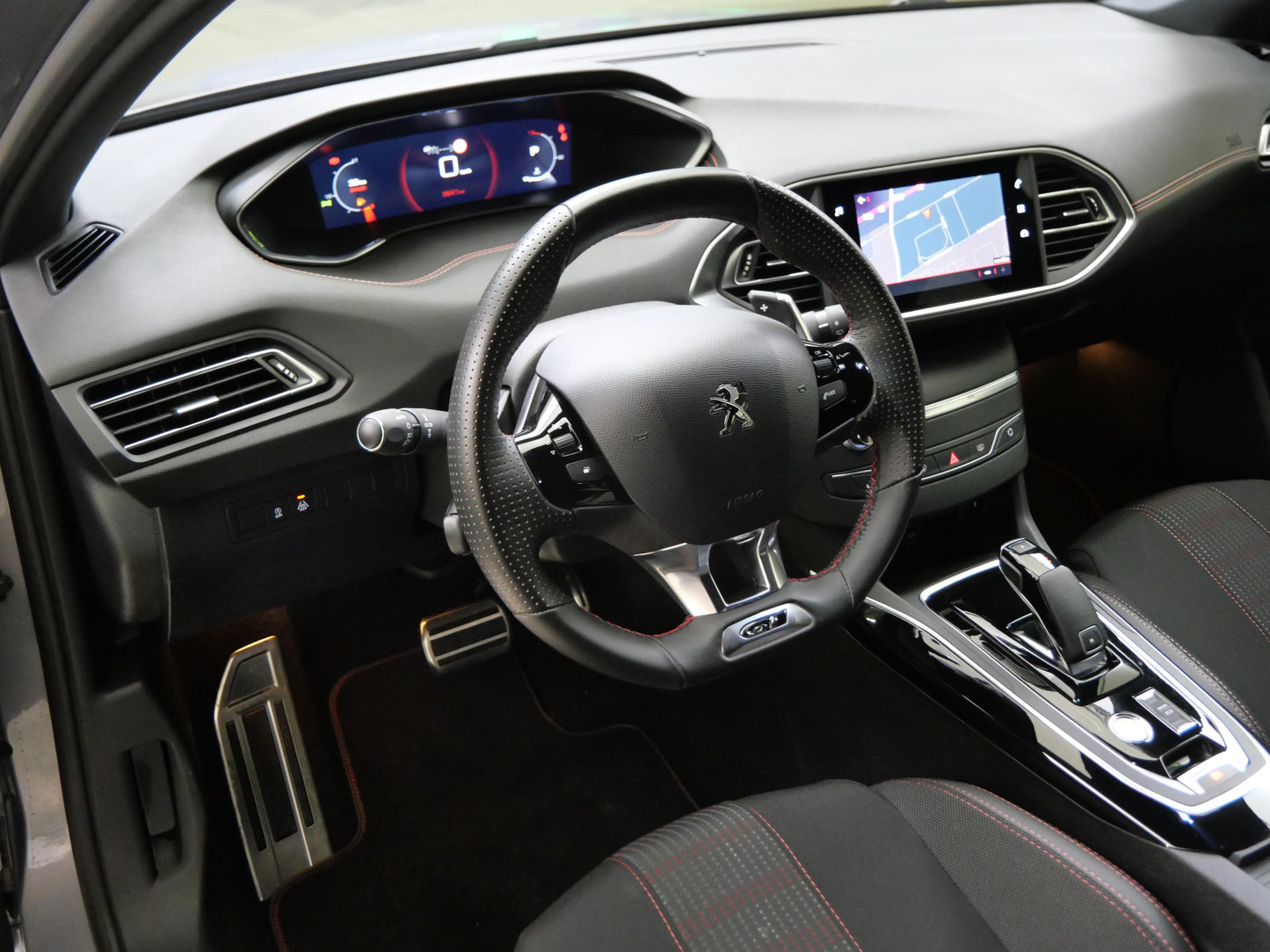 Peugeot 308 1.2 PureTech 96 kW GT LINE