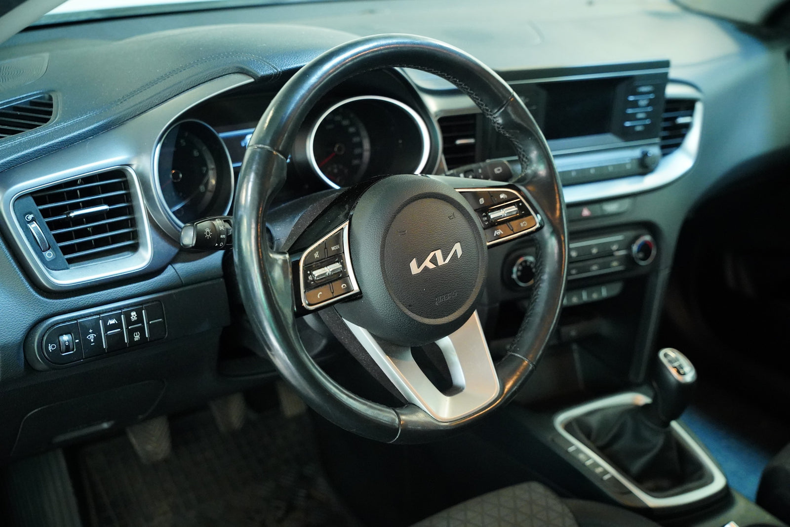 Kia Ceed 1.5 T-GDI 118 kW Fresh – foto 5