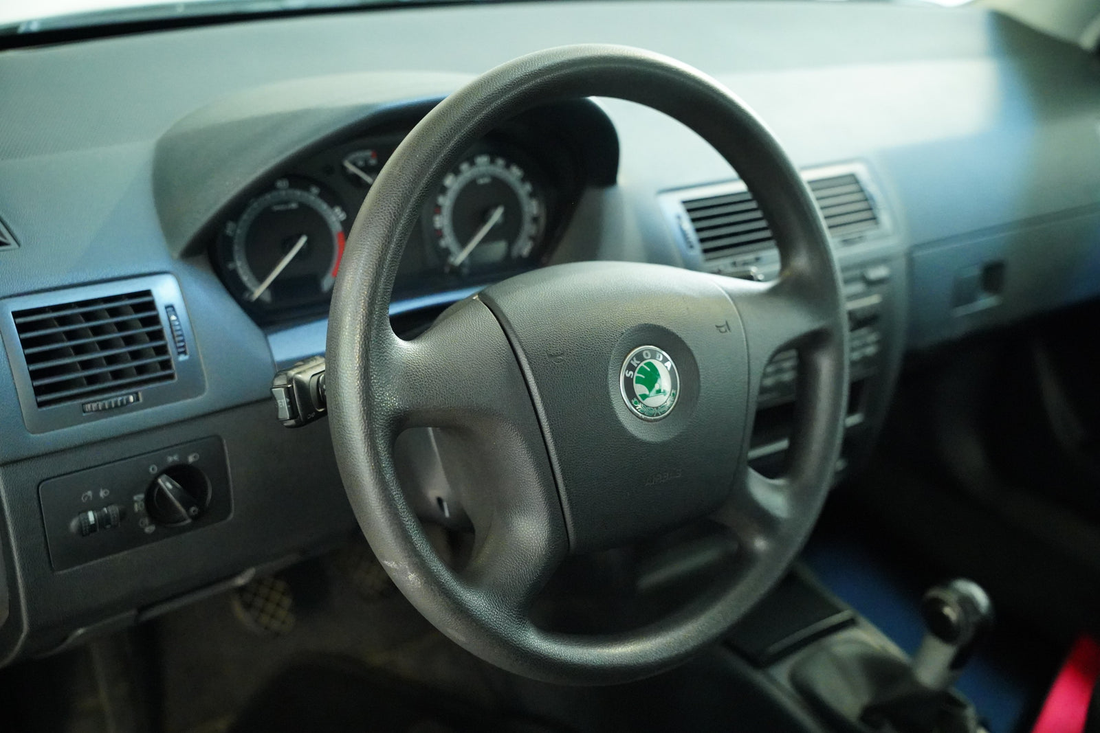 Škoda Fabia 1.4 16V 74 kW Ambiente – foto 5