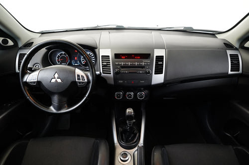Mitsubishi Outlander 2.2 DI-D 130kW – foto 5