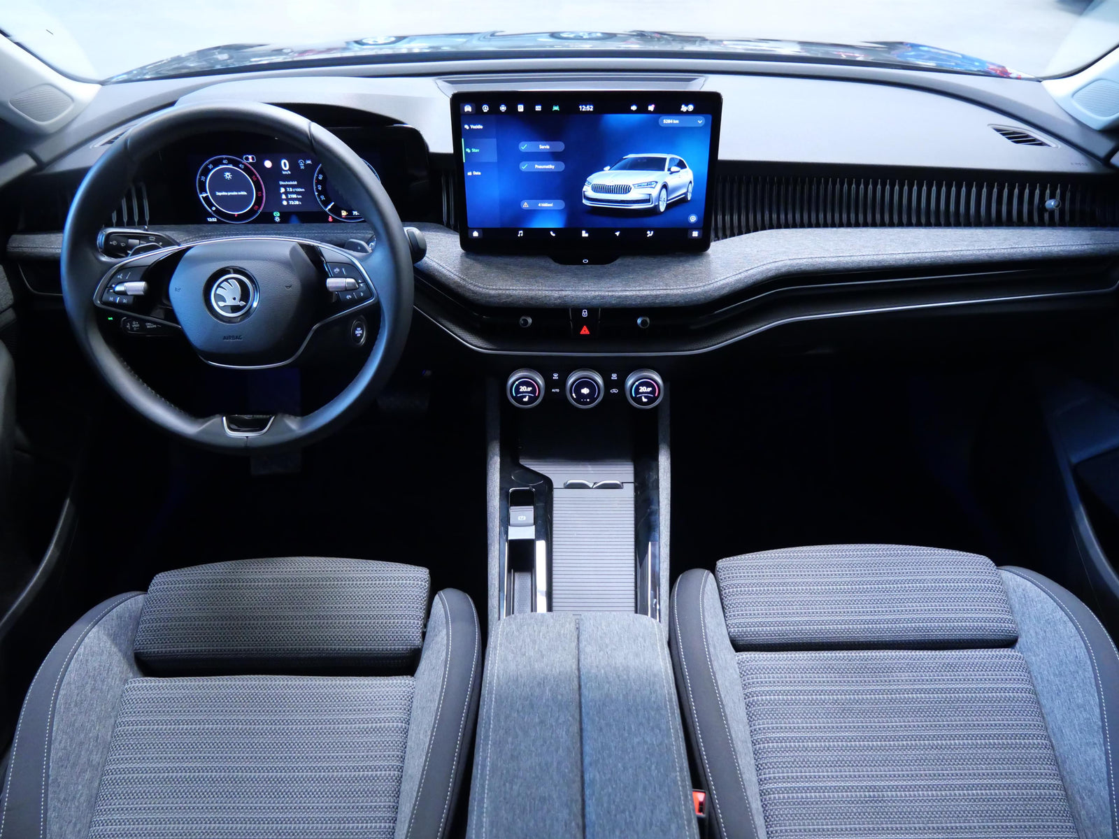 Škoda Superb 2.0 TDI 110 kW DSG Selection – foto 5