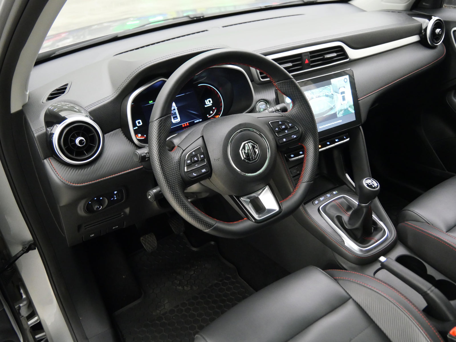 MG ZS 1.0 TGI 82 kW Elegance – foto 5