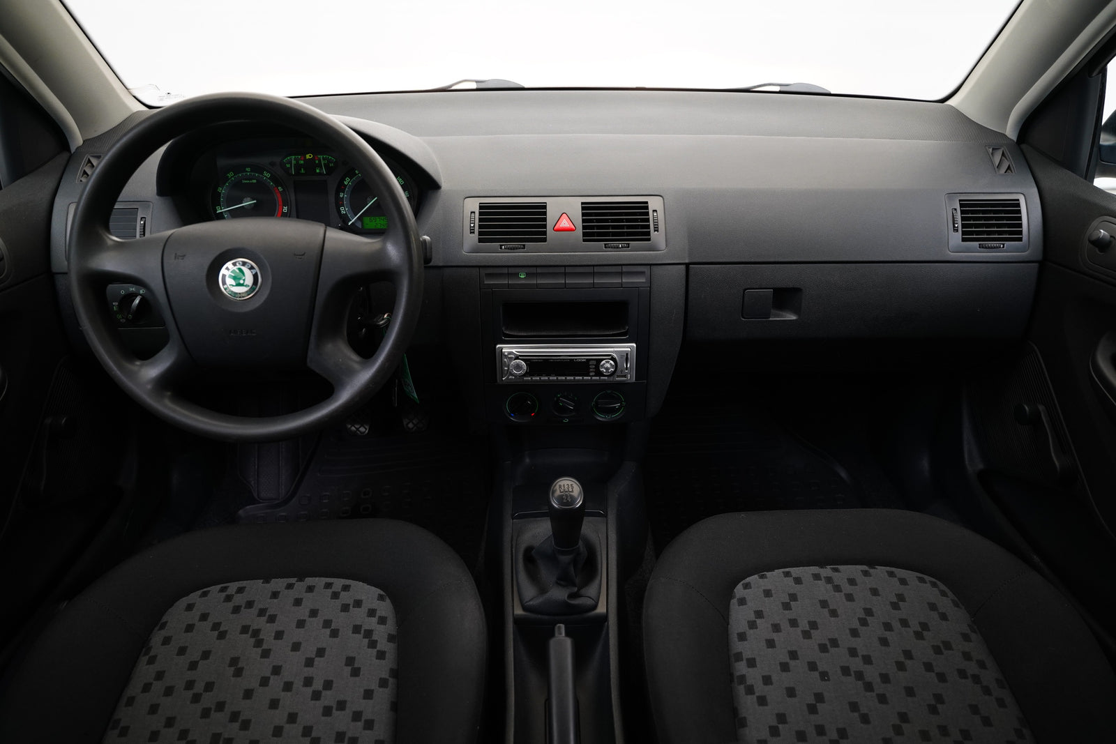 Škoda Fabia 1.2 HTP 40 kW Classic – foto 5