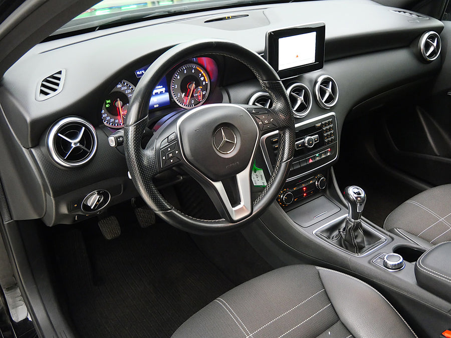Mercedes-Benz Třídy A 180 BlueEfficiency 90 kW Urban – foto 5