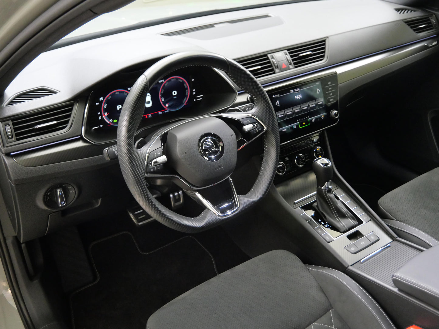 Škoda Superb 1.5 TSI 110 kW DSG SportLine