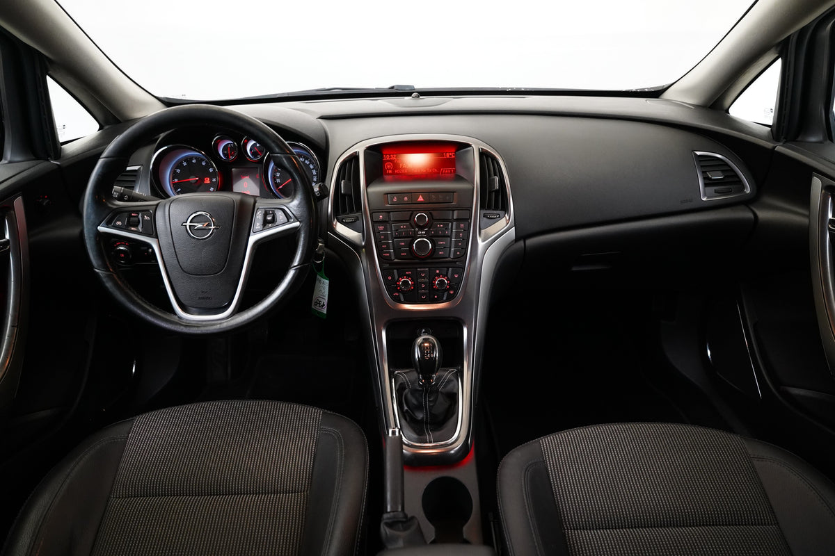 Opel Astra 1.4 T 103 kW