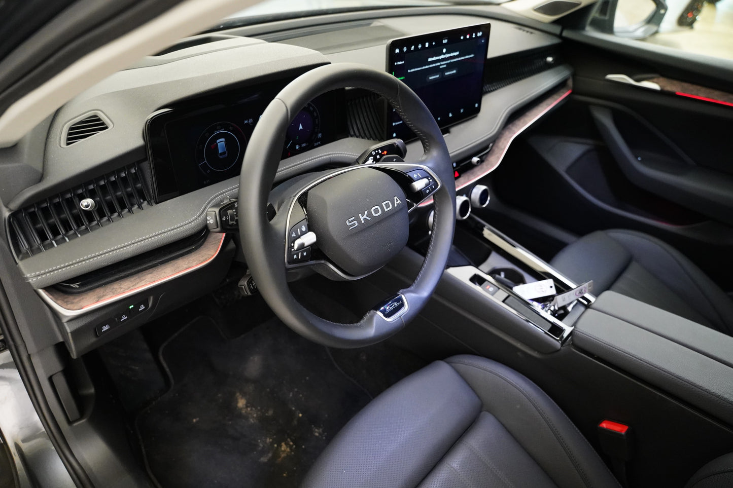 Škoda Superb 2.0 TDI 142 kW DSG 4x4 L&K