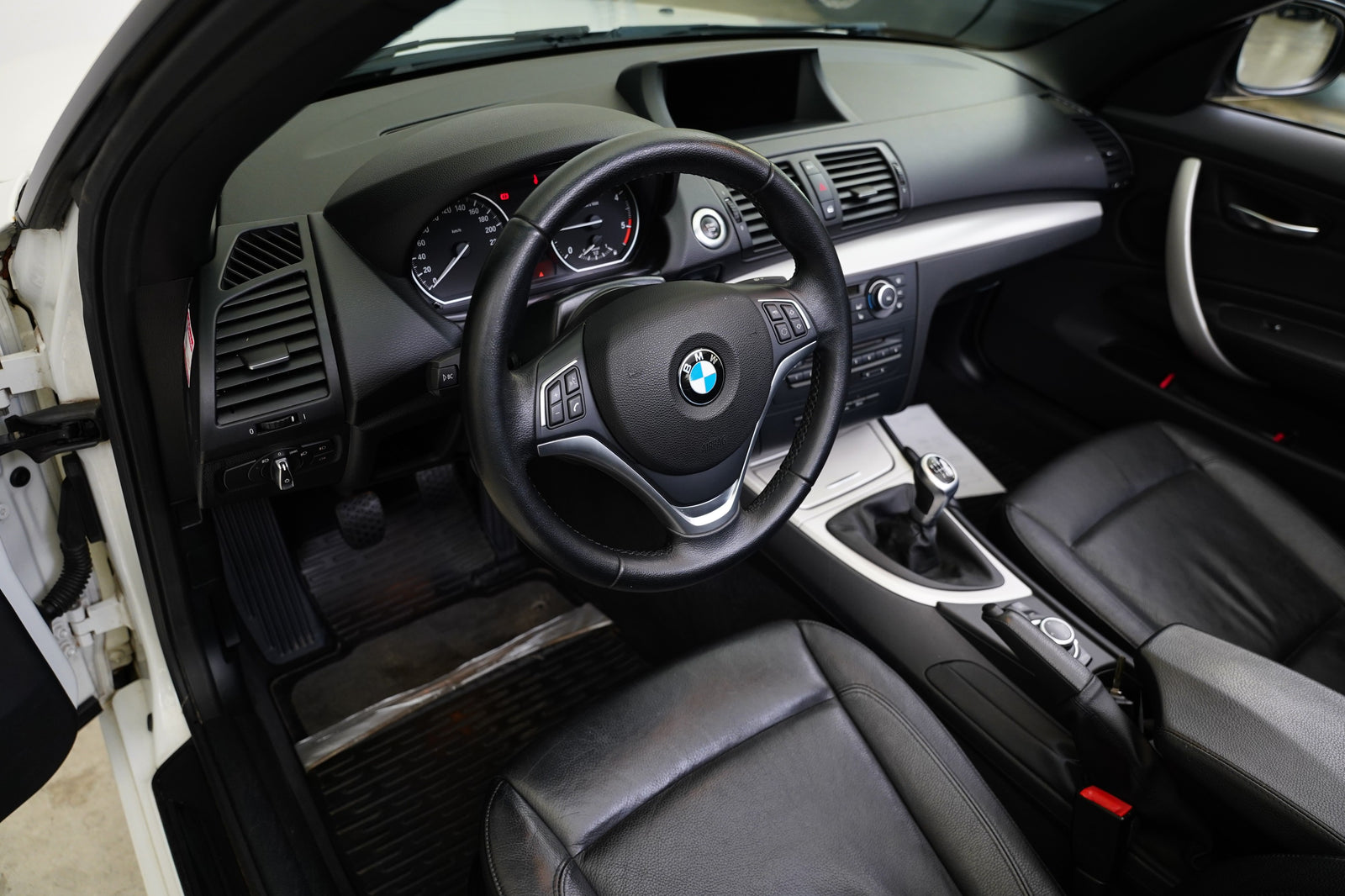 BMW Řada 1 120d 130 kW Cabrio – foto 5