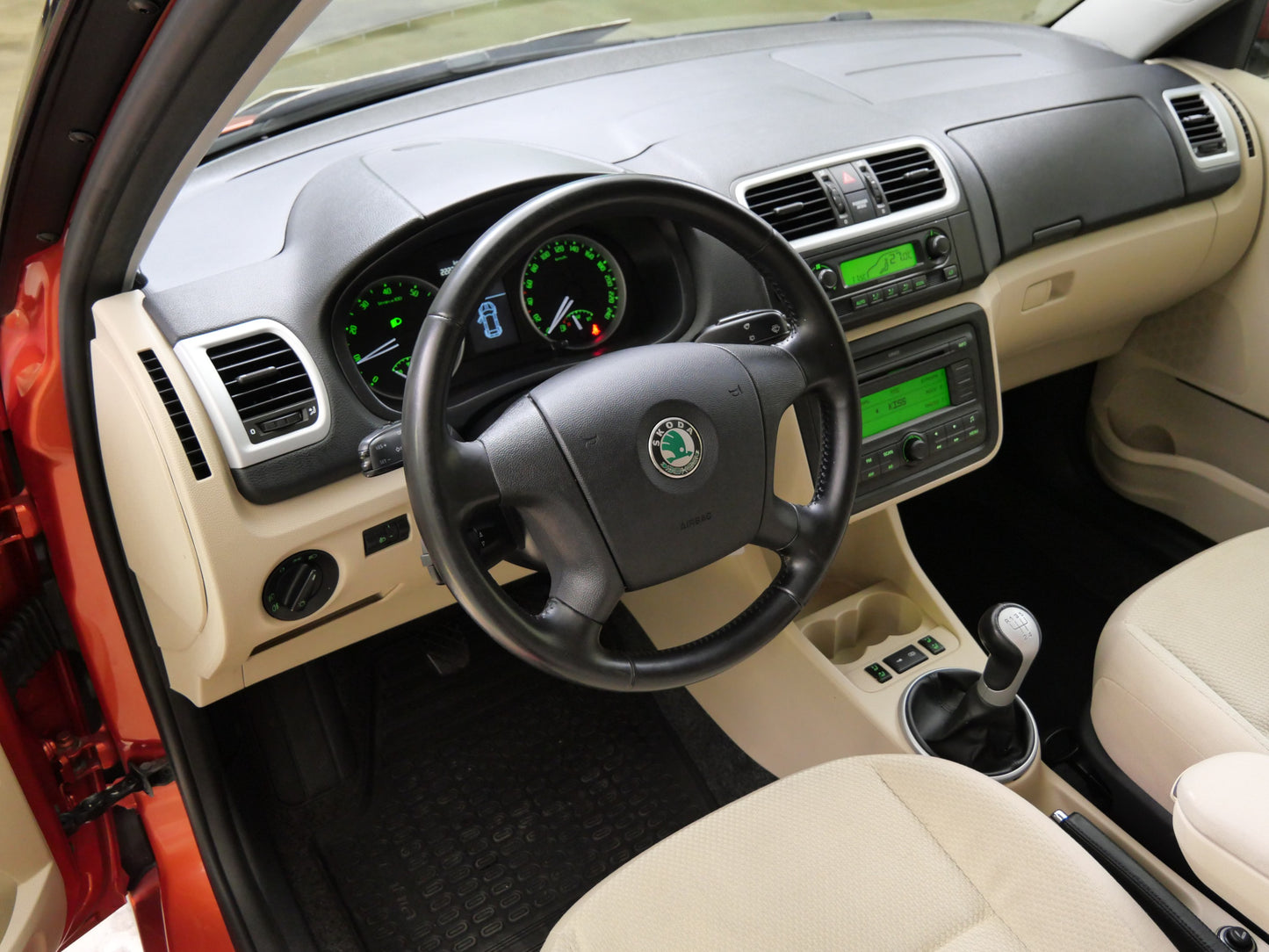 Škoda Fabia 1.6 MPI 16V 77 kW Elegance