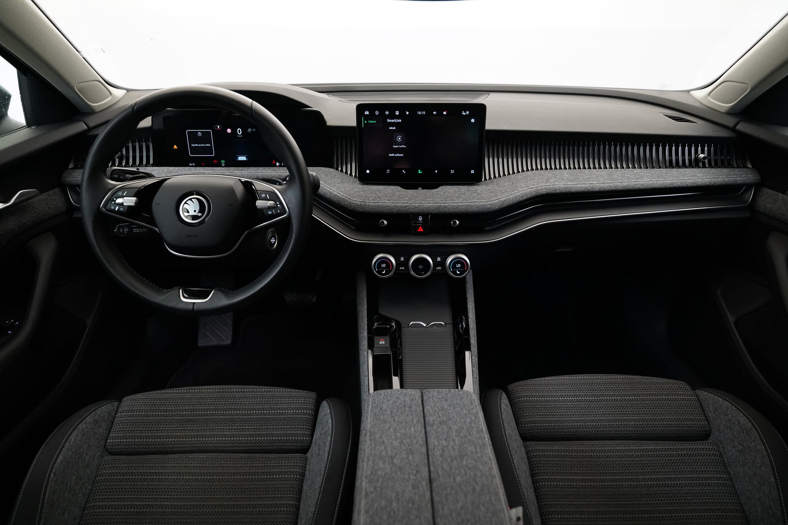Škoda Superb 2.0 TDI 110kW Selection – foto 5