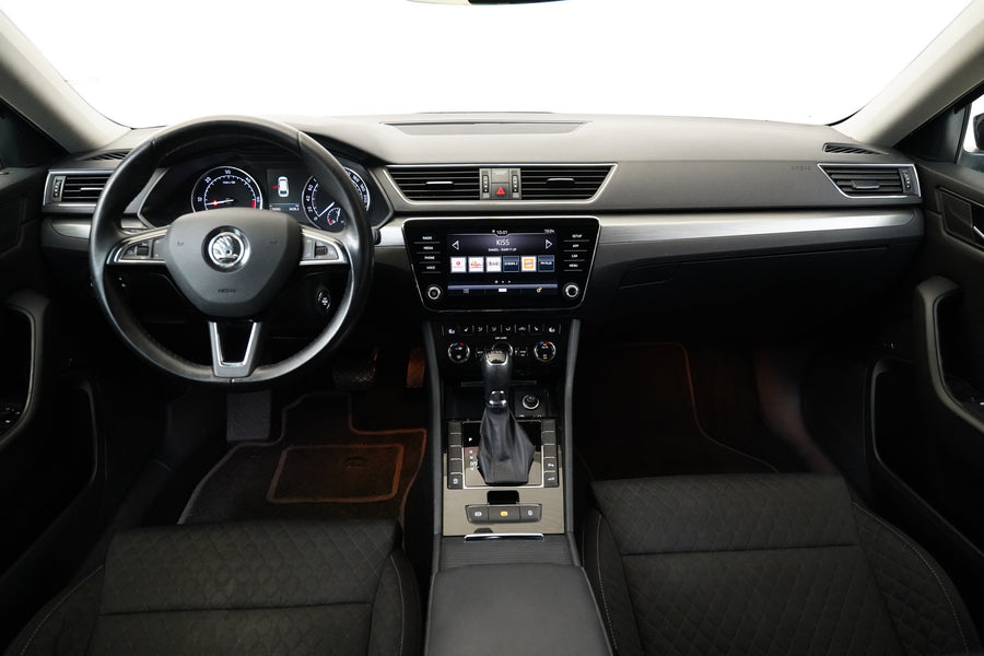 Škoda Superb 2.0 TDI 110 kW Style – foto 5