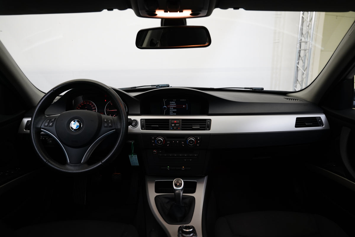 BMW Řada 3 318d 105 kW Touring – foto 5